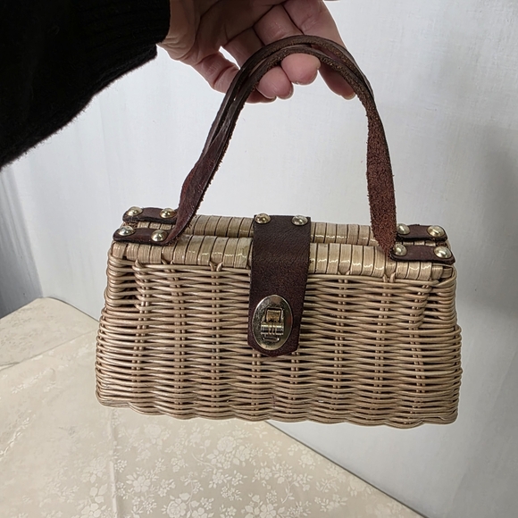 Handbags - Vtg 1960s Wicker Box Purse Top Handle MCM Handmade Hong Kong – PROJECT BAG